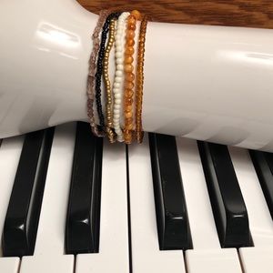 Set of 6 beaded bracelets